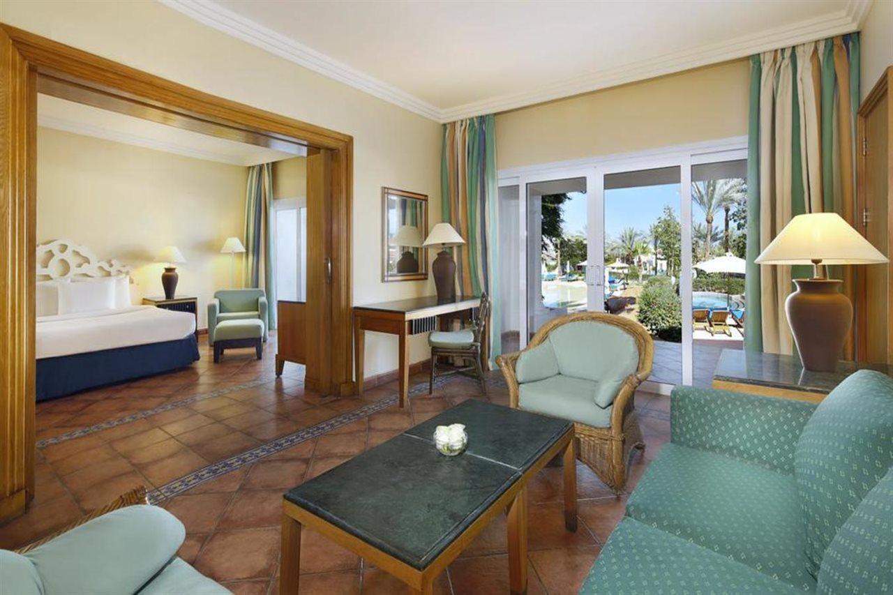 Sharm Dreams Vacation Club - Aqua Park Hotel Екстериор снимка A suite at the Hilton Sharm El Sheikh Resort