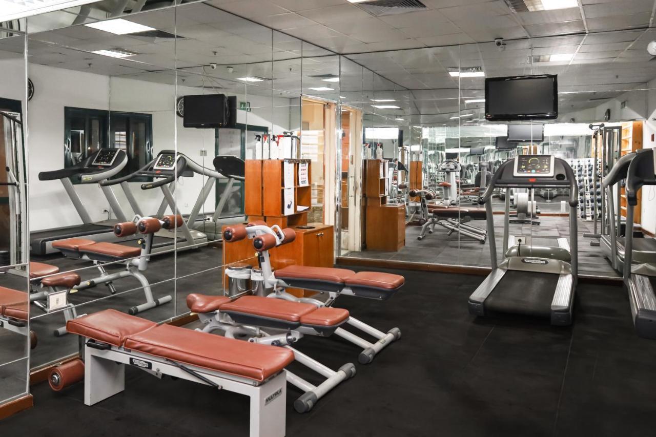 Sharm Dreams Vacation Club - Aqua Park Hotel Екстериор снимка A gym in a hotel