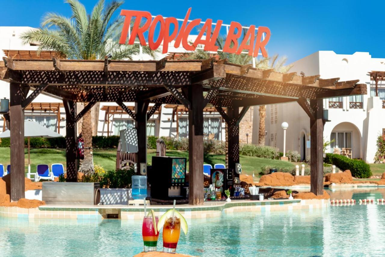 Sharm Dreams Vacation Club - Aqua Park Hotel Екстериор снимка Tropical Bar